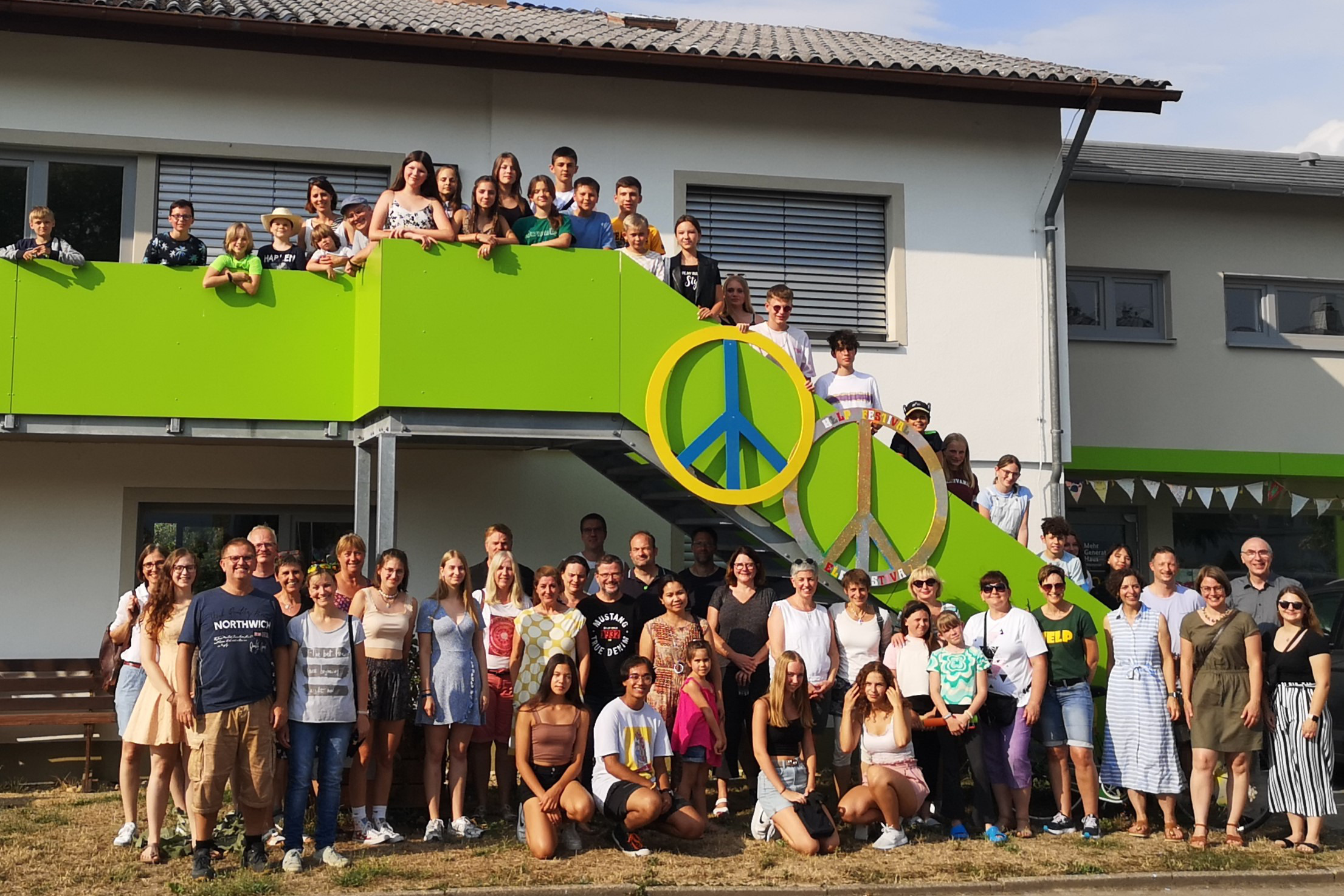 Abschlussfoto am Mehrgenerationenhaus