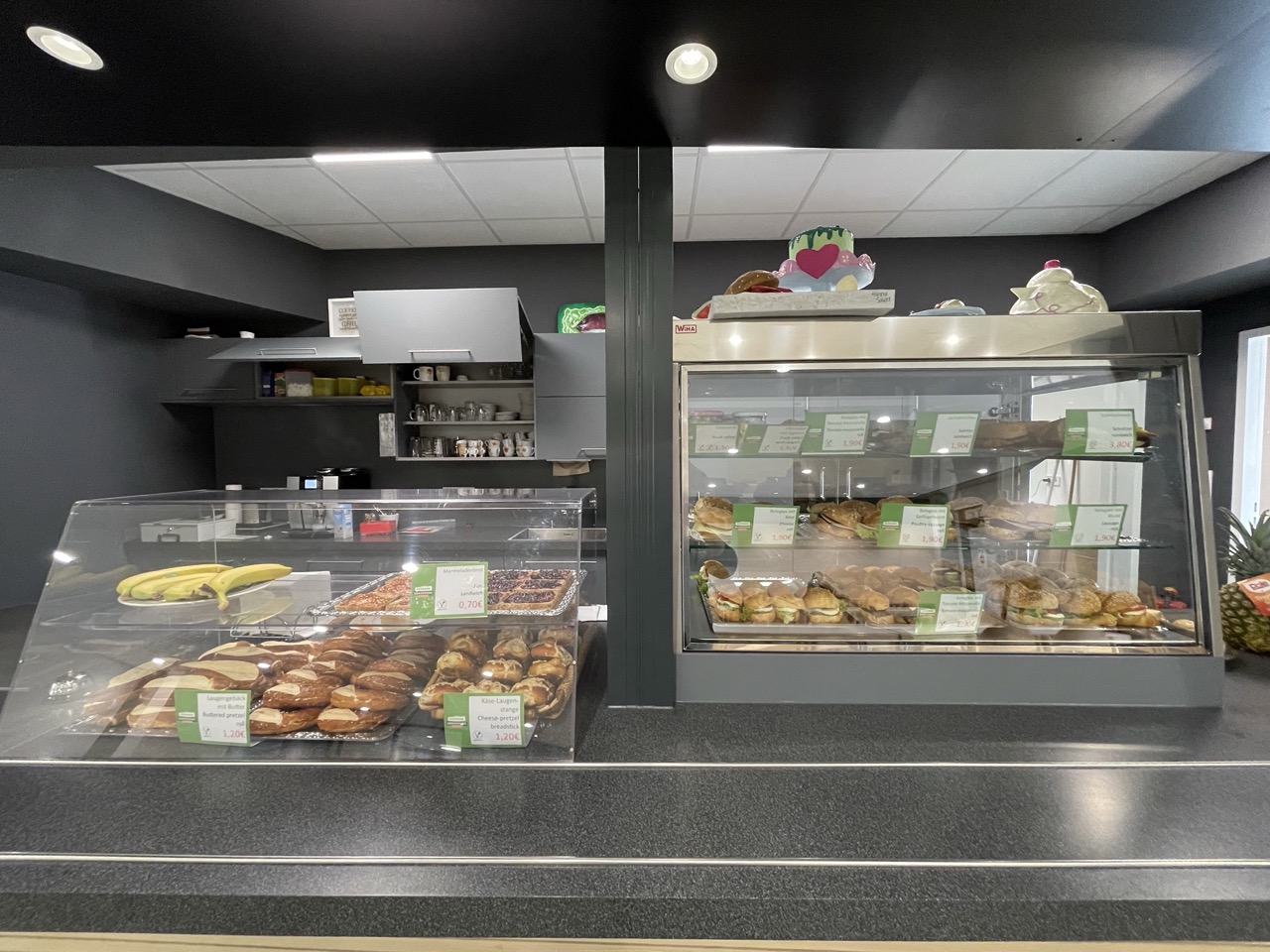 22 09 25 cafeteria 7